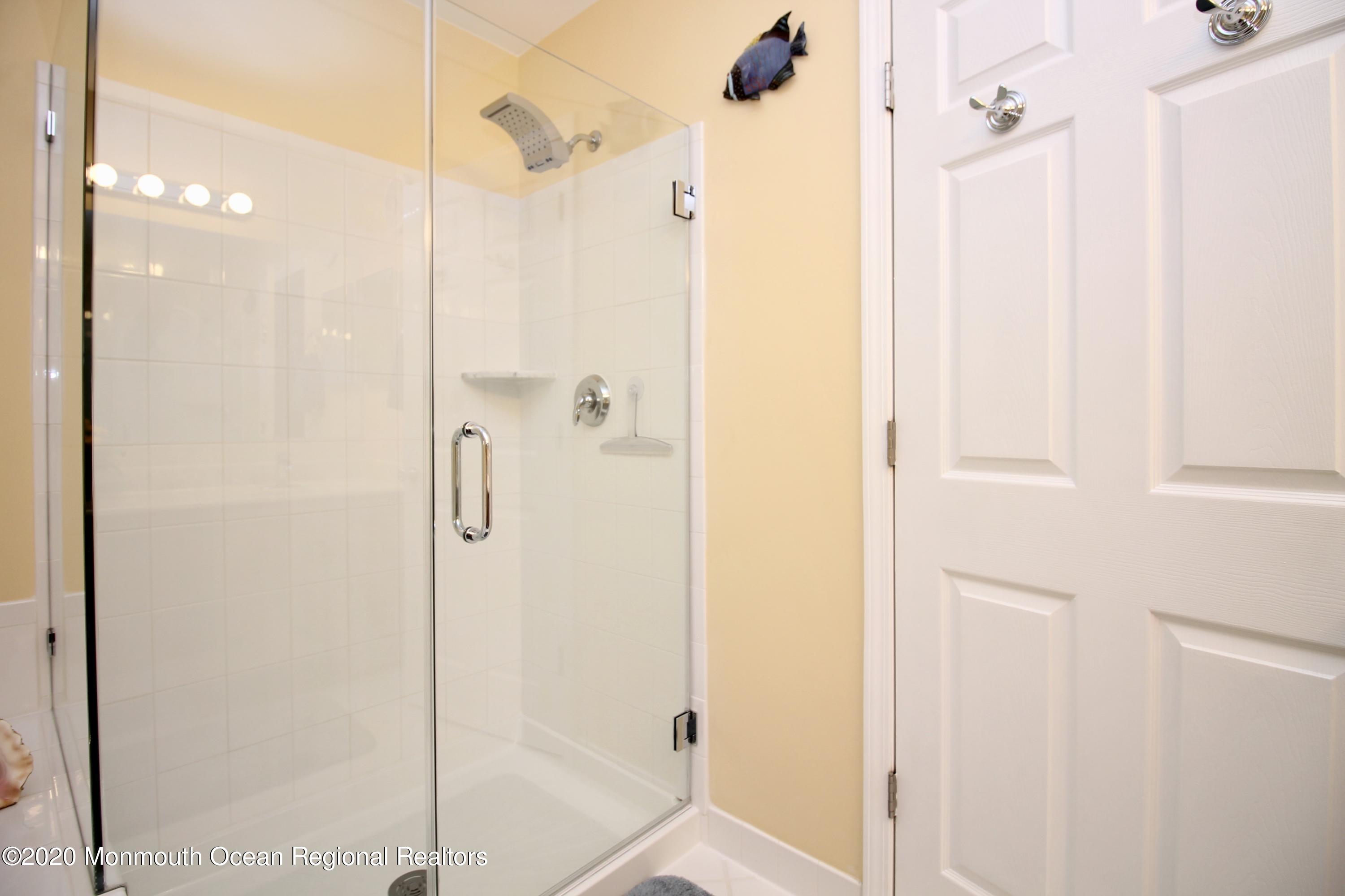 10 Greenwich Drive Jackson, NJ 08527 - Photo 42 of 57 fullsizeoutput_3b69