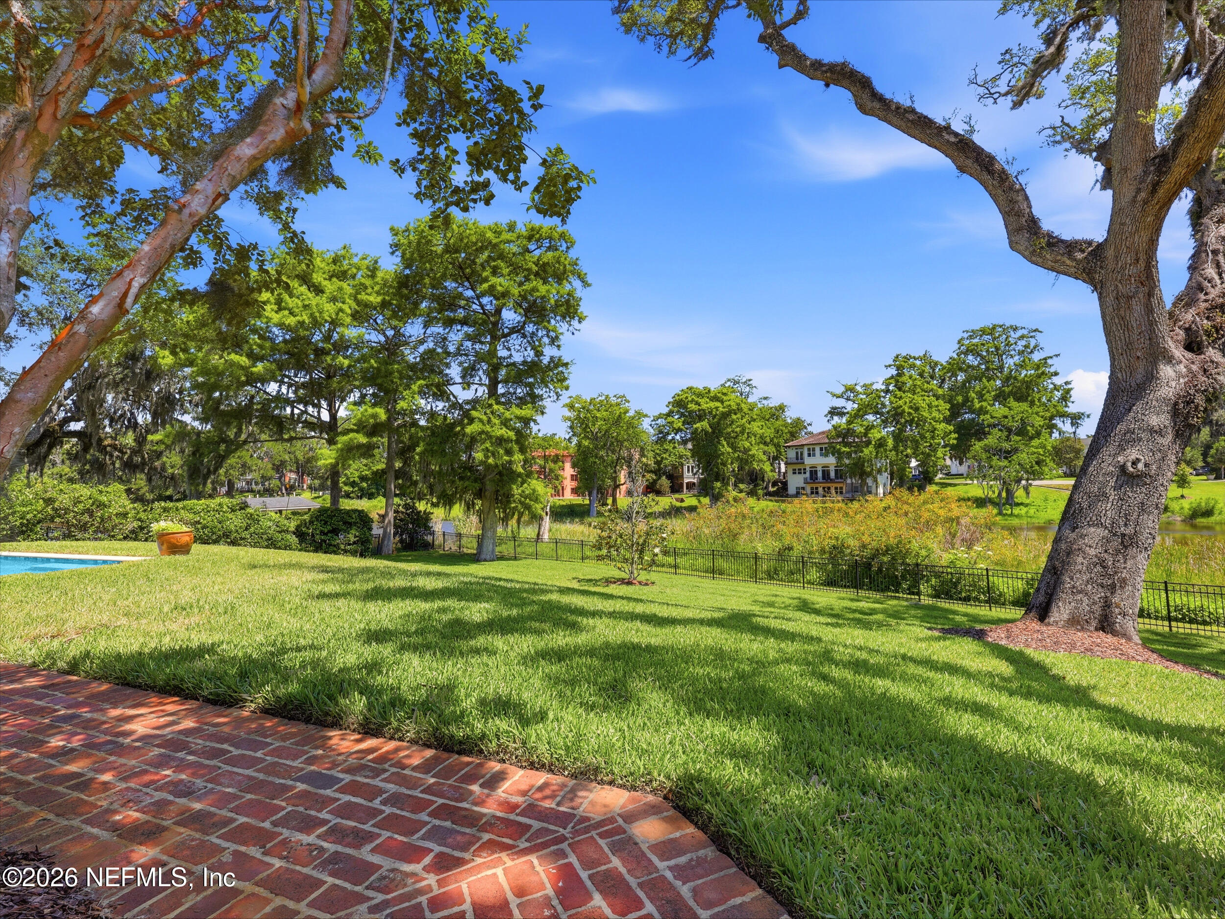 943 Brookwood Road Jacksonville, FL 32207 - Photo 62 of 69 96_img_0453