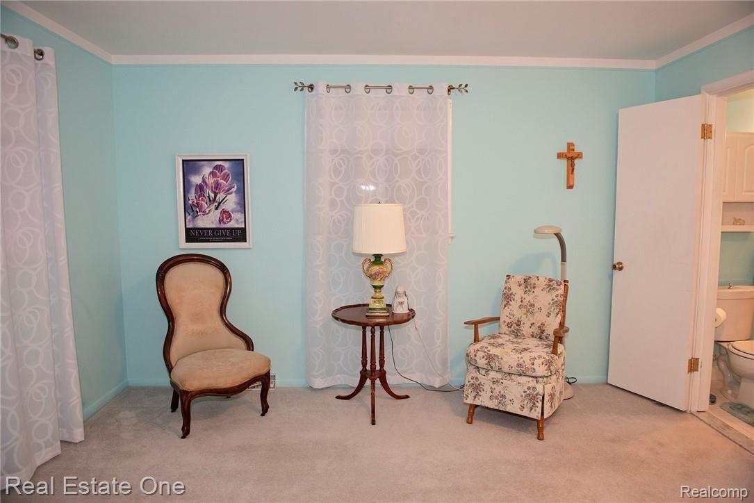 1853 Massoit Road Royal Oak, MI 48073 - Photo 19 of 38 Massoit-27.jpg