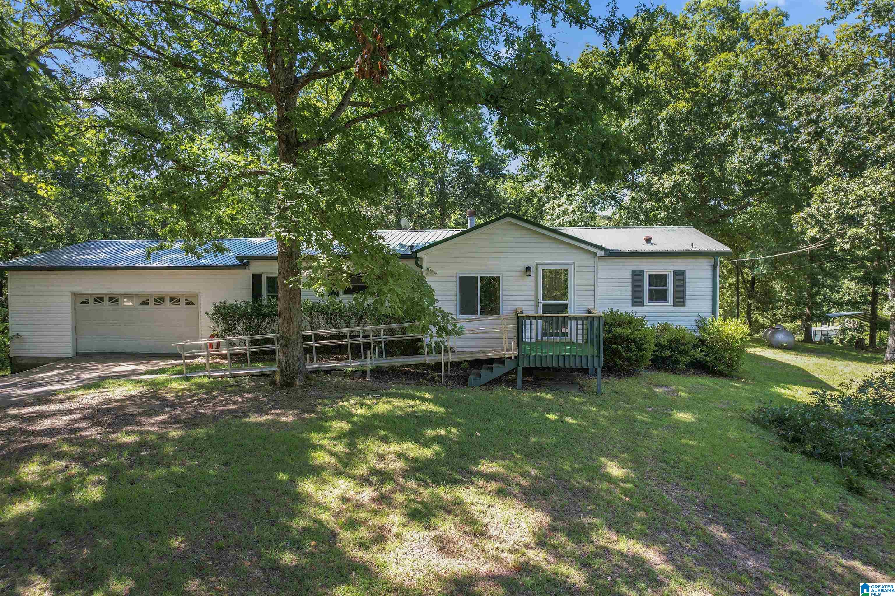 7968 Blackie Curren Road Bessemer, AL 35022 - Photo 3 of 36