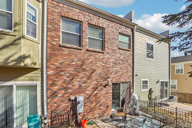 a view of multiple house