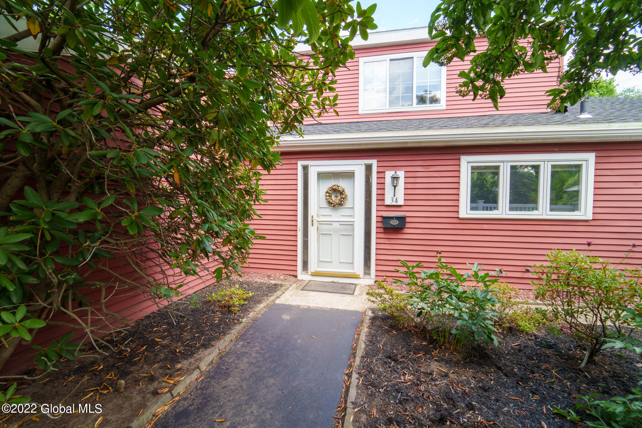 6F0A12E1-EC60-400C-8C8E-8FD18FE930E2