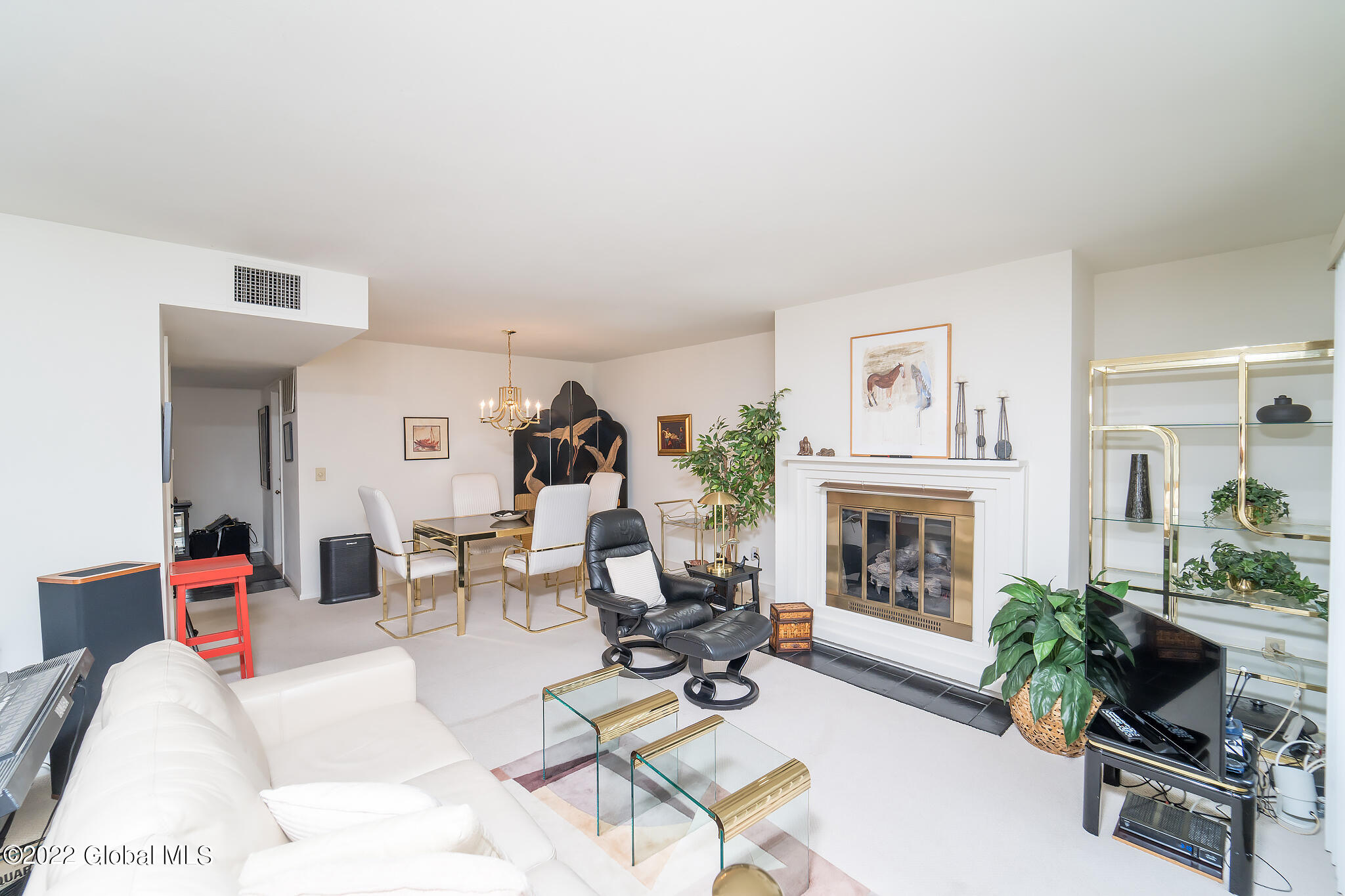 34 Oak Road Bethlehem, NY 12054 - Photo 4 of 39 A2EEBC06-B2F8-4829-86D3-F6A8676F682A