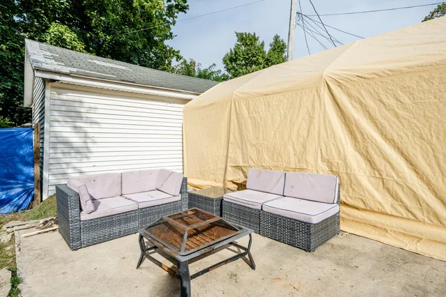 $117,900 | 307 East Telegraph Street, Dowagiac, MI 49047