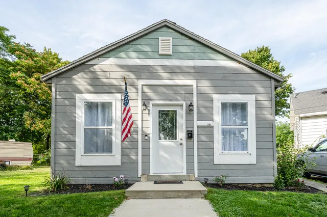 $117,900 | 307 East Telegraph Street, Dowagiac, MI 49047