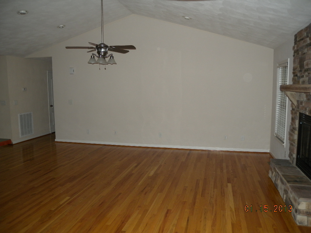 3853 Read Mountain Road Cloverdale, VA 24077 - Photo 9 of 26 018