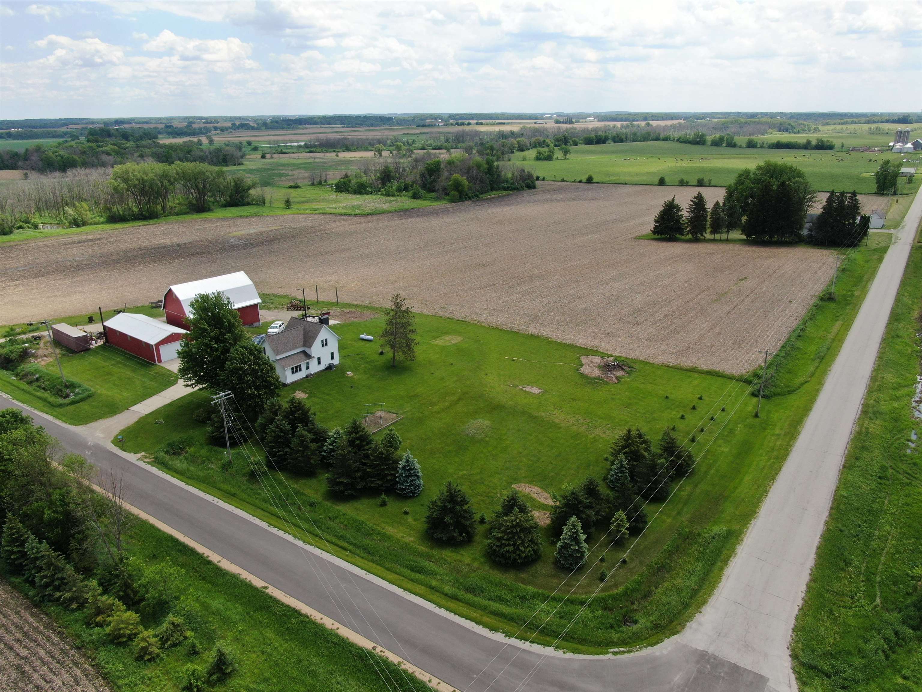 W8477 Chapel Road Beaver Dam, WI 53916 - Photo 1 of 1 Gallery Image 1