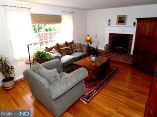 437 Conestoga Road Wayne, PA 19087 - Photo 2 of 6