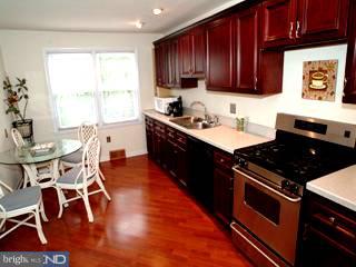 437 Conestoga Road Wayne, PA 19087 - Photo 4 of 6