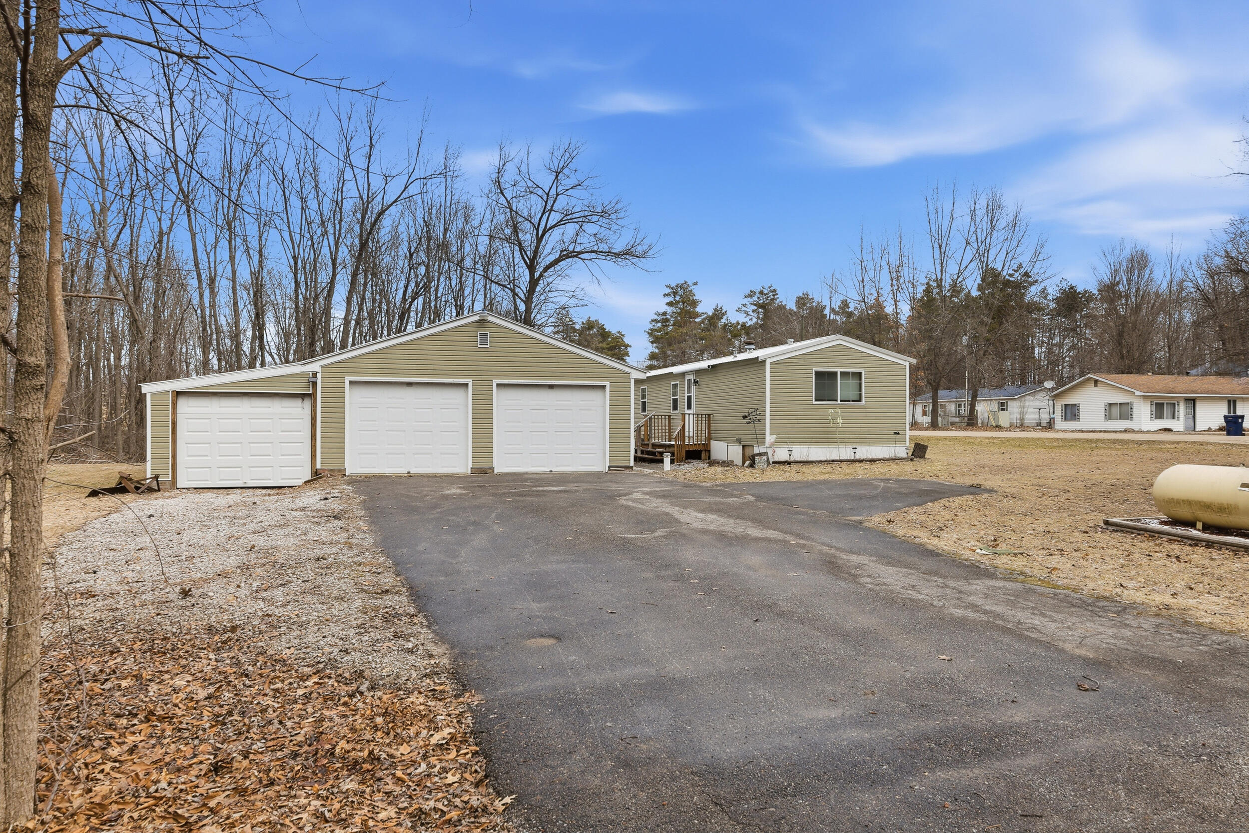 5066 Madison Road Barryton, MI 49305 - Photo 3 of 31 3_a-3