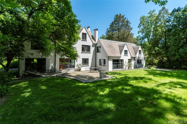 $3,300,000 | 164 South Mountain Road, New City, NY 10956