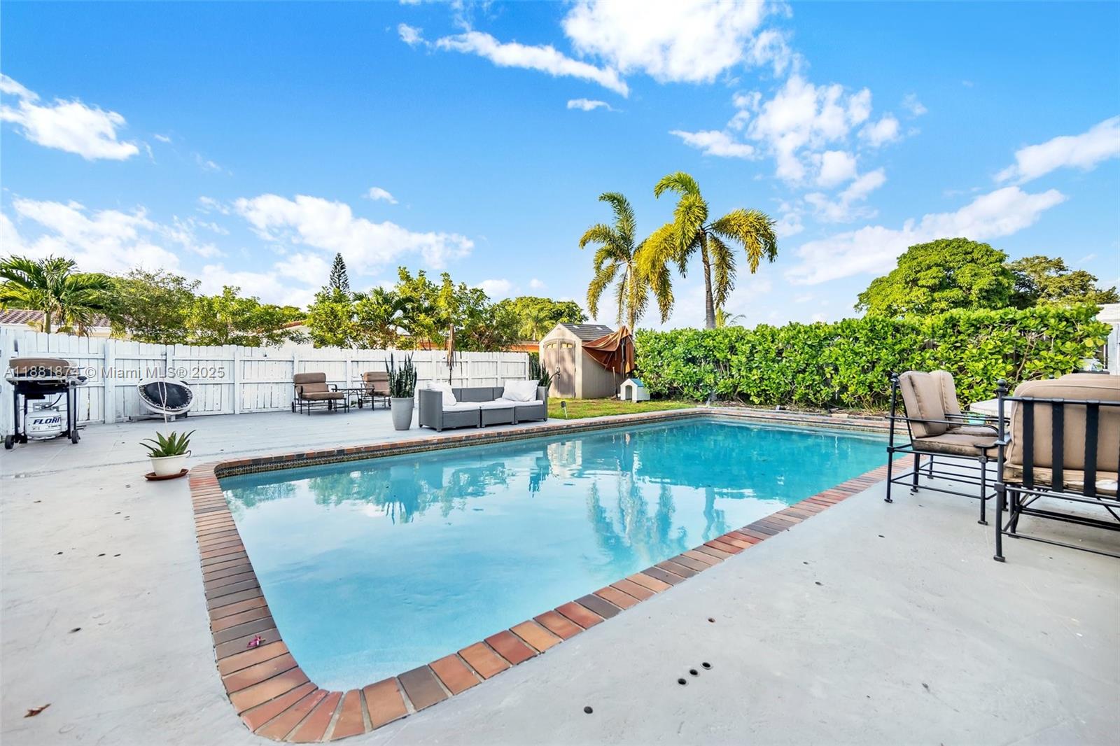 5207 Hayes Street Hollywood, FL 33021 - Photo 8 of 10