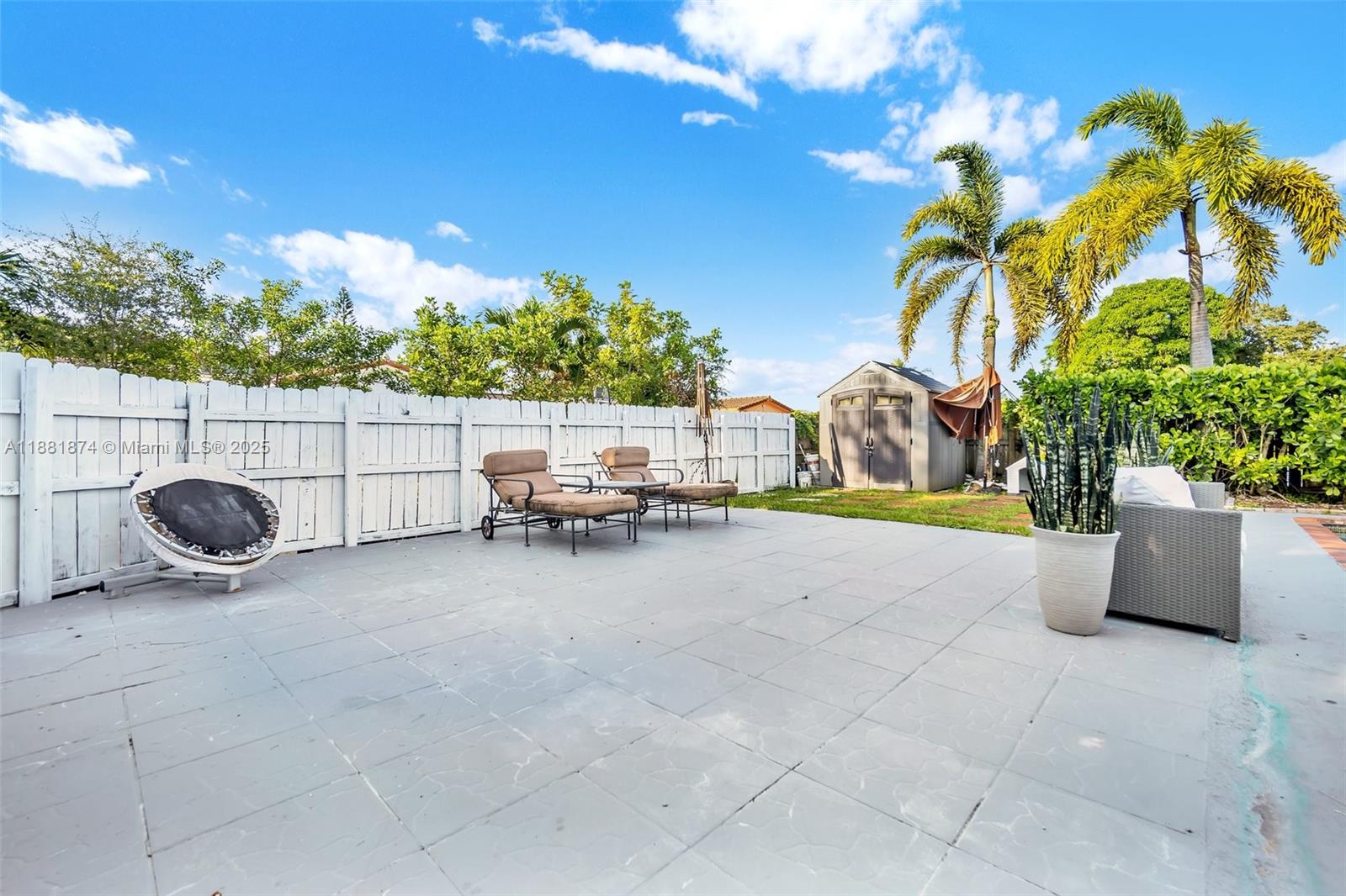 5207 Hayes Street Hollywood, FL 33021 - Photo 9 of 10