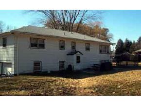 274 Island Pond Road Derry, NH 03038 - Photo 3 of 4