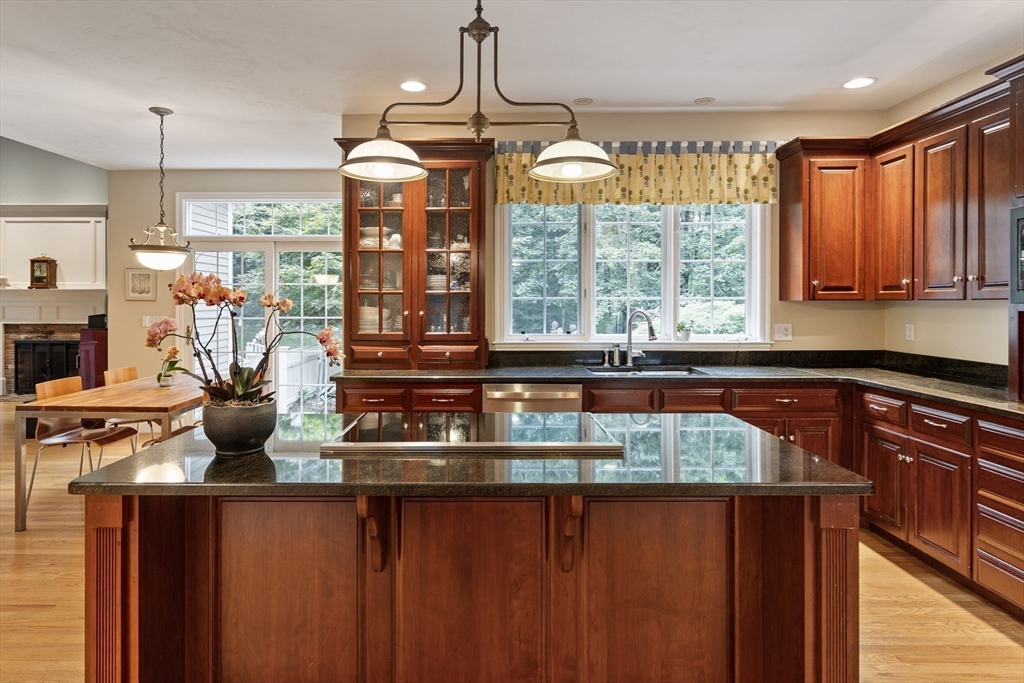21 Hearthstone Road Hopkinton, MA 01748 - Photo 9 of 42 Gallery Image 9
