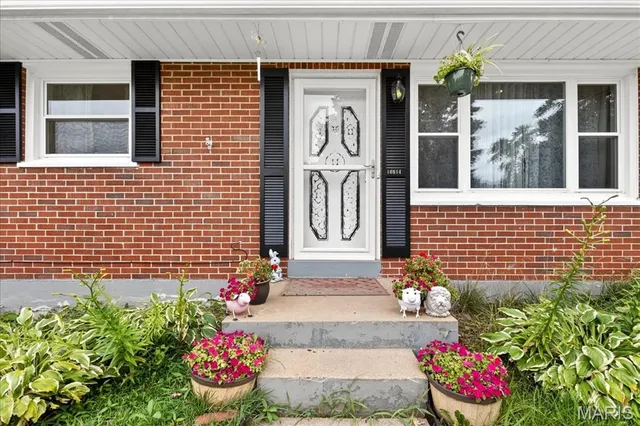 $277,900 | 10814 Galena Court, St. Louis, MO 63123