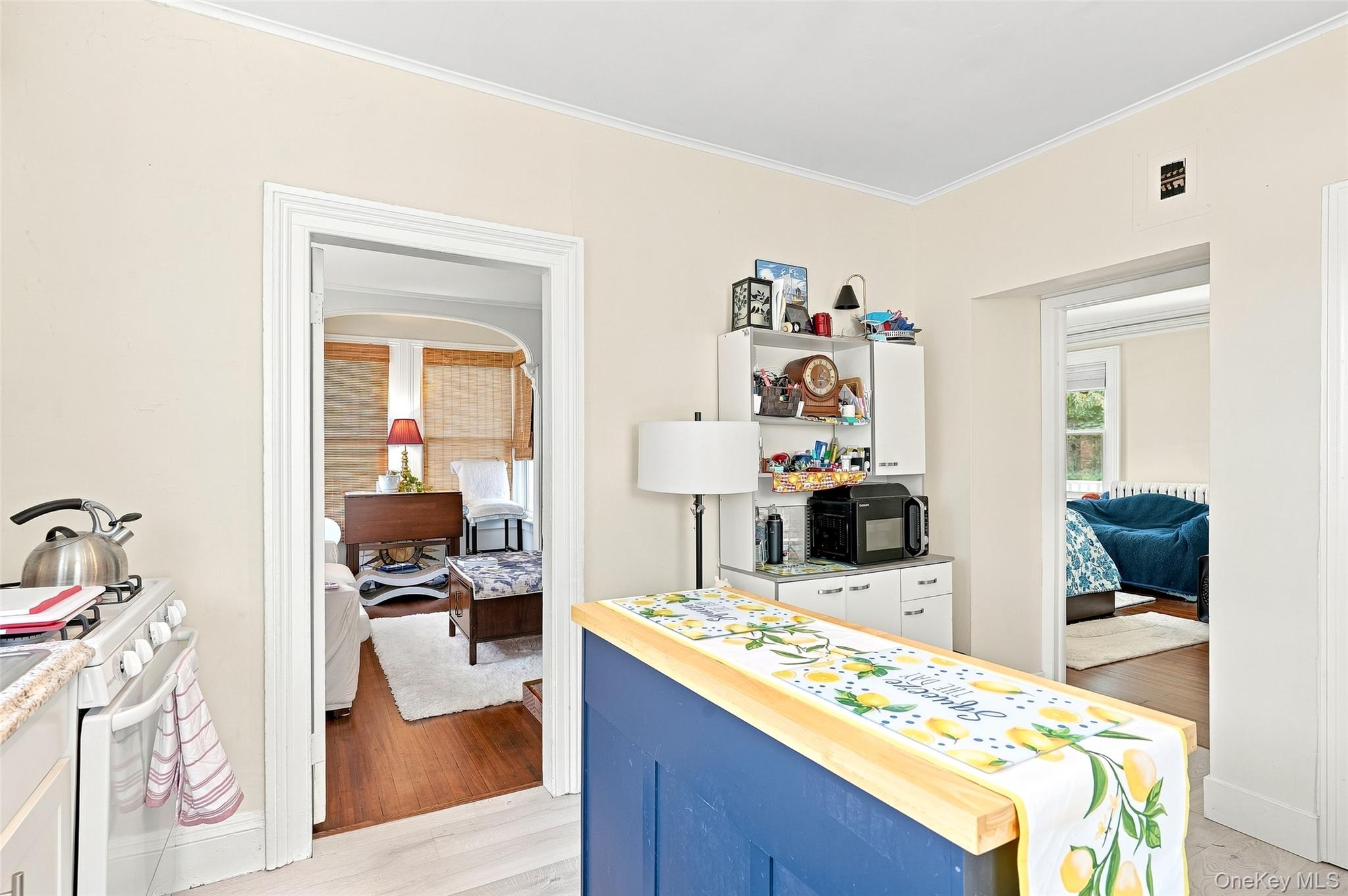 First Flr Unit : Kitchen