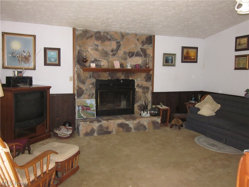 6585 Wayland Road Ravenna, OH 44266 - Photo 5 of 24 Gallery Image 5
