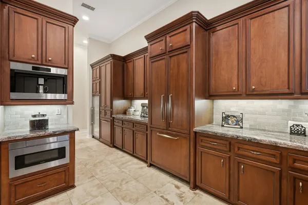 $1,790,000 | 55 South Benton Woods Circle, The Woodlands, TX 77382