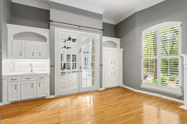 $1,790,000 | 55 South Benton Woods Circle, The Woodlands, TX 77382