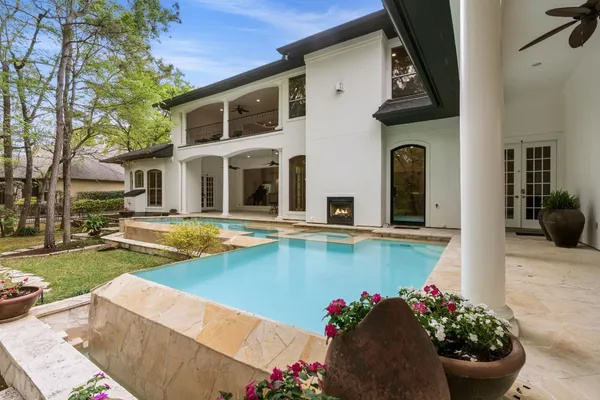 $1,630,000 | 55 South Benton Woods Circle, The Woodlands, TX 77382