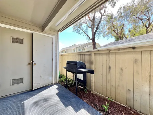 $3,080 | 5850 Portsmouth Road, Unit 283, Yorba Linda, CA 92887