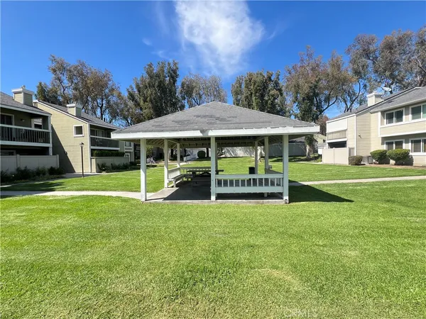 $3,080 | 5850 Portsmouth Road, Unit 283, Yorba Linda, CA 92887