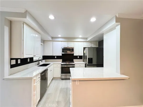 $3,080 | 5850 Portsmouth Road, Unit 283, Yorba Linda, CA 92887