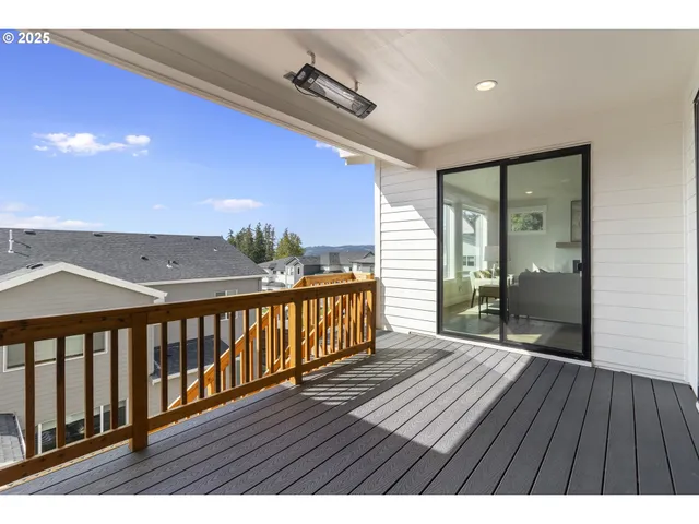 $1,050,000 | 15204 Southwest Flatcreek Lane, Tigard, OR 97224