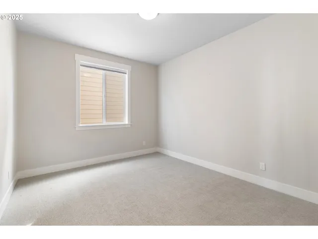 $1,050,000 | 15204 Southwest Flatcreek Lane, Tigard, OR 97224