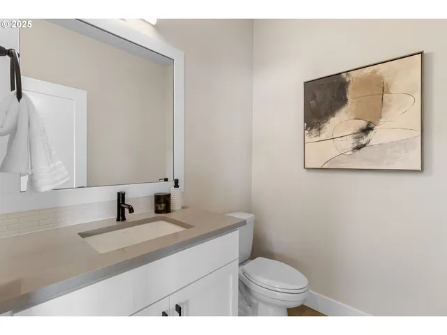 $1,050,000 | 15204 Southwest Flatcreek Lane, Tigard, OR 97224