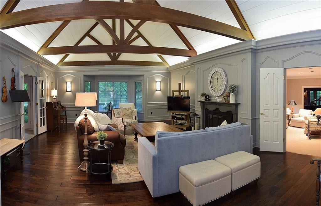 6790 Dean Road Indianapolis, IN 46220 - Photo 7 of 24 Gallery Image 7