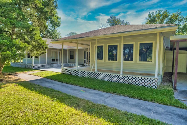 $279,000 | 6379 County Road 3, Sweeny, TX 77480