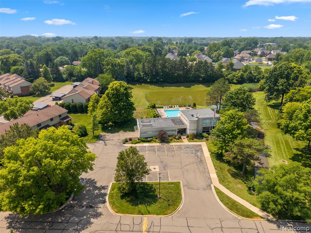 3984 Old Creek Road, Unit 1 Troy, MI 48084 - Photo 33 of 35 Gallery Image 33