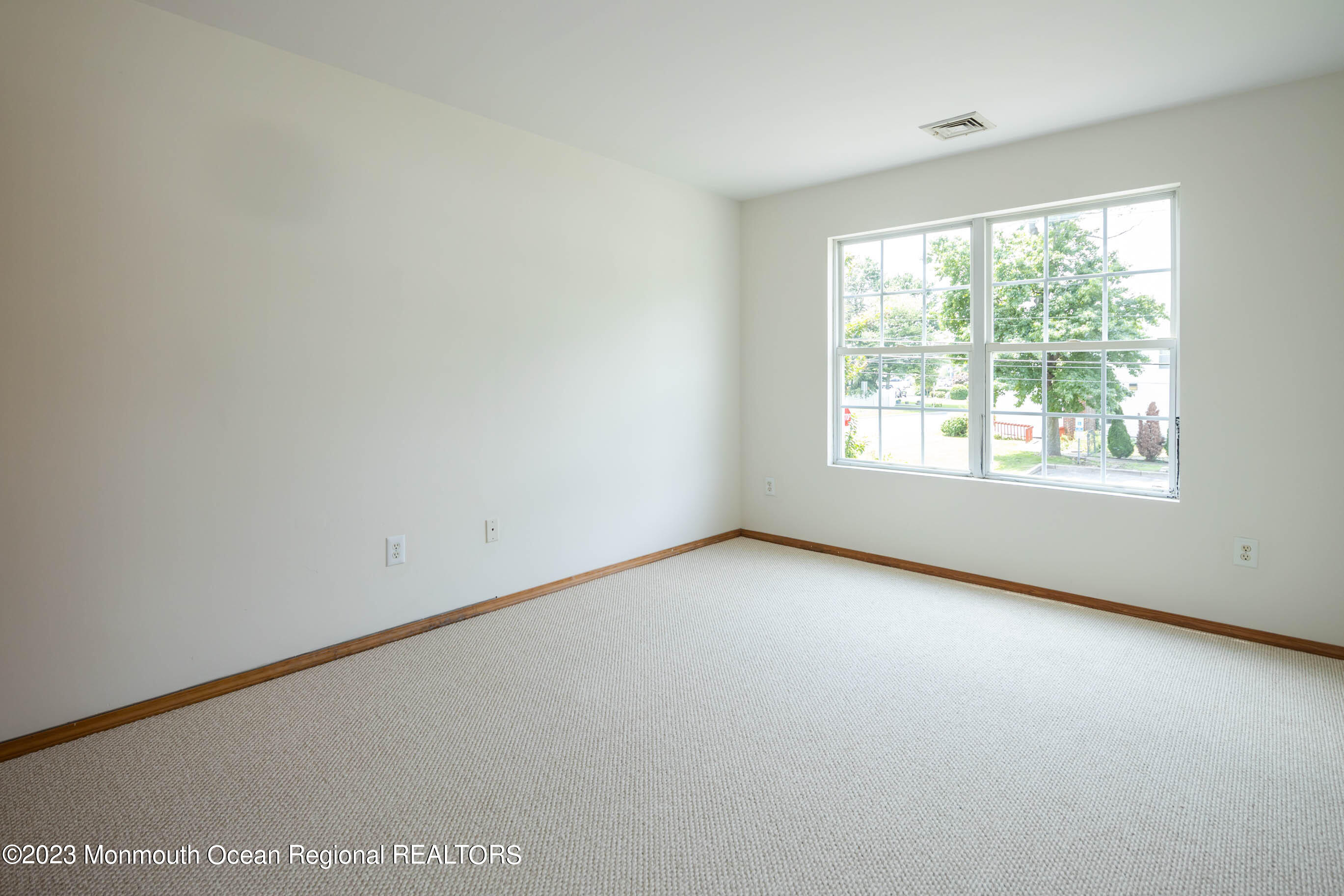 244 Raritan Street Keyport, NJ 07735 - Photo 13 of 20 an empty room with a window