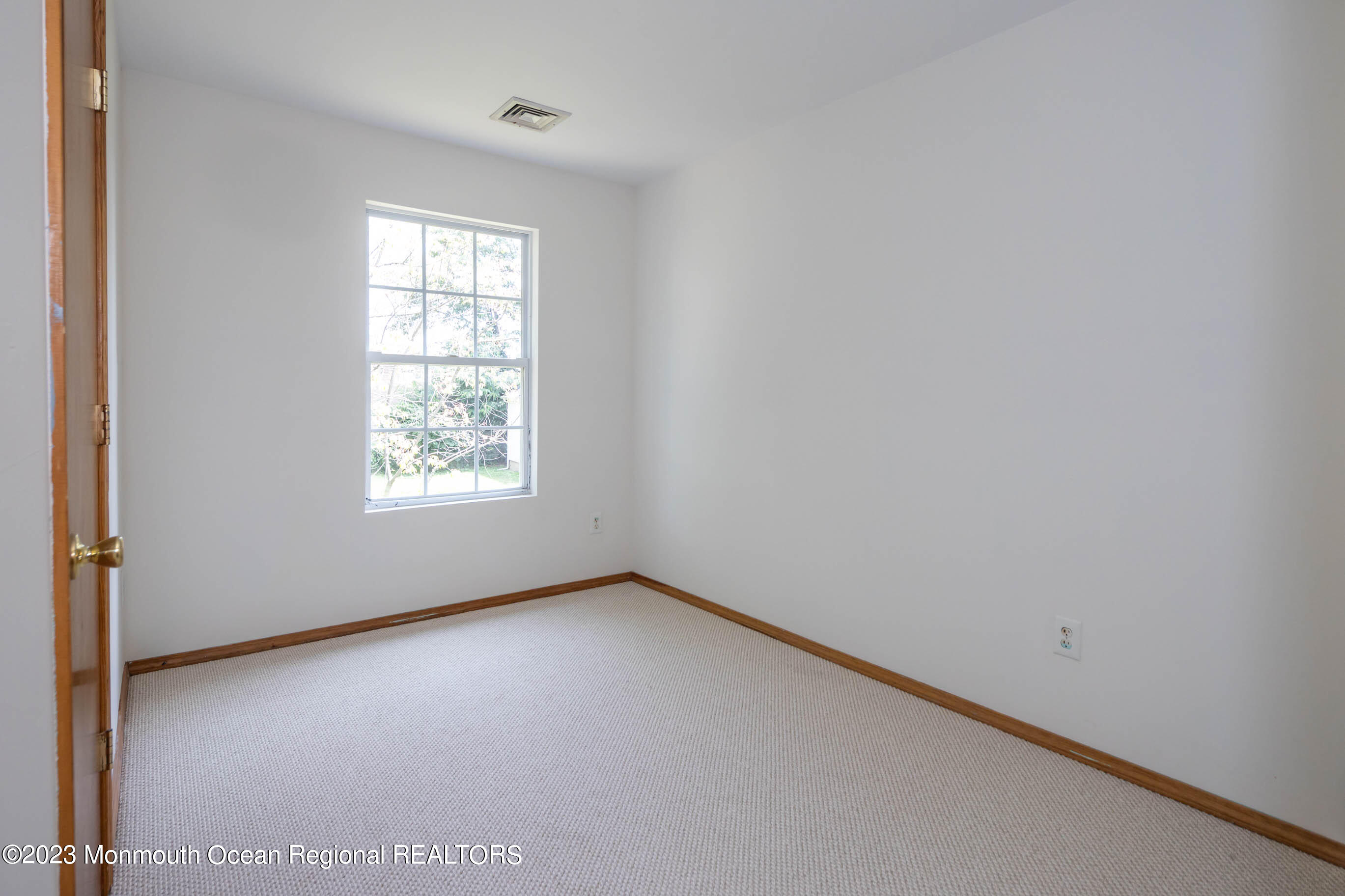 244 Raritan Street Keyport, NJ 07735 - Photo 15 of 20 an empty room with a window