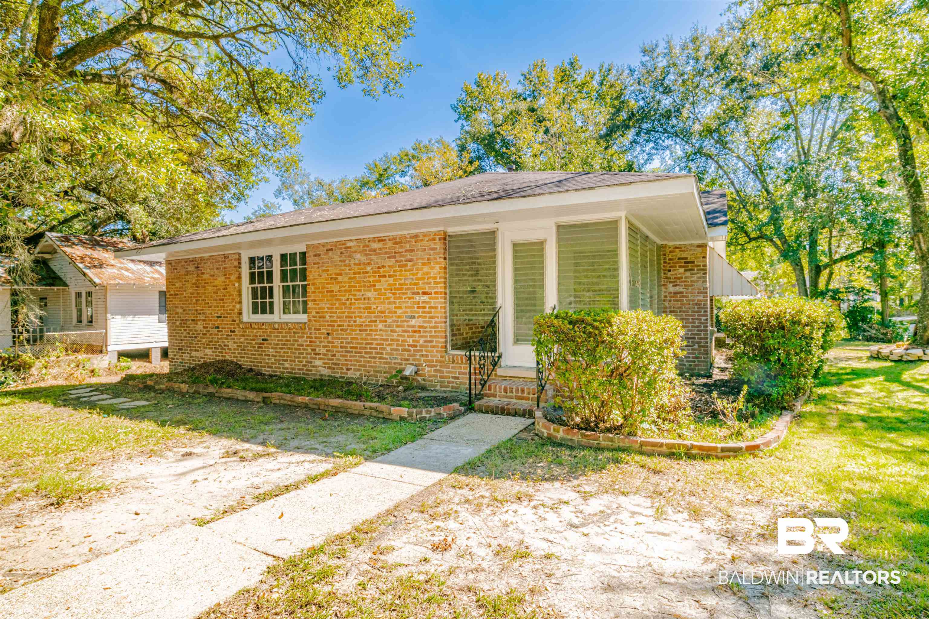 302 Northwest Boulevard Mobile, AL 36611 - Photo 5 of 28