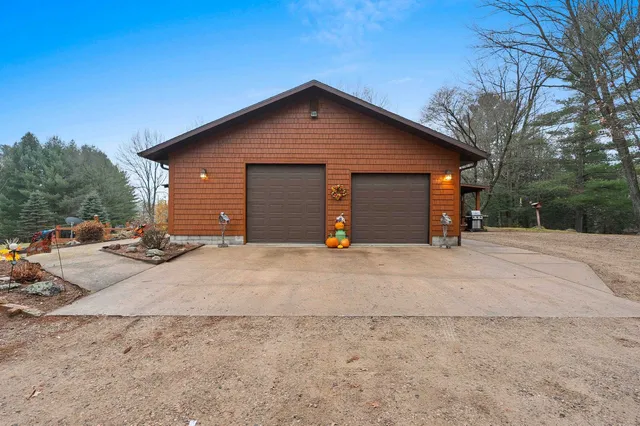 $499,900 | N6339 Airport Road, Bowler, WI 54416