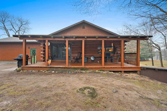 $499,900 | N6339 Airport Road, Bowler, WI 54416