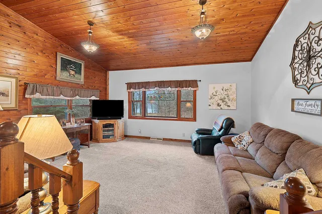 $499,900 | N6339 Airport Road, Bowler, WI 54416