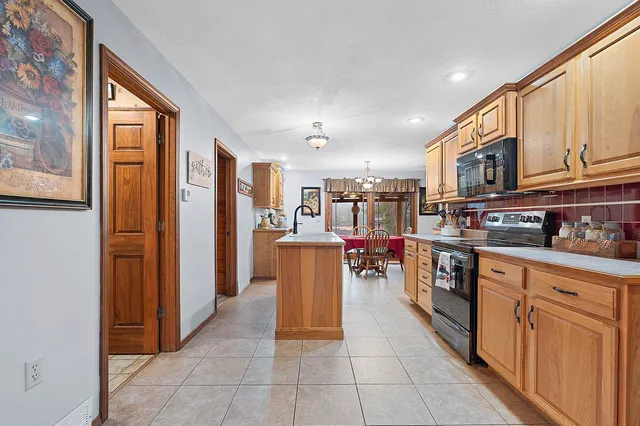 $499,900 | N6339 Airport Road, Bowler, WI 54416