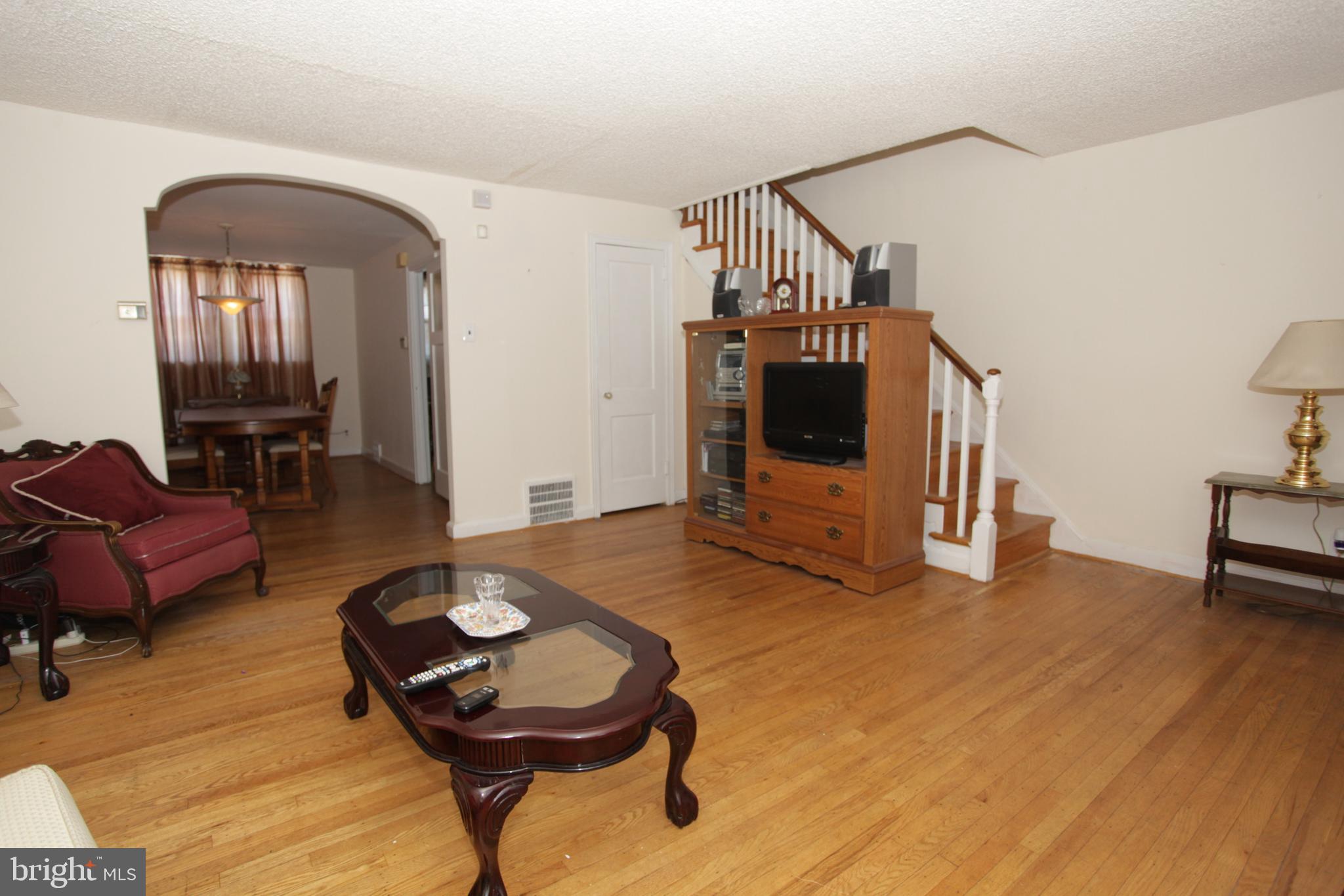 1542 Beverly Road Philadelphia, PA 19138 - Photo 2 of 32 Gallery Image 2