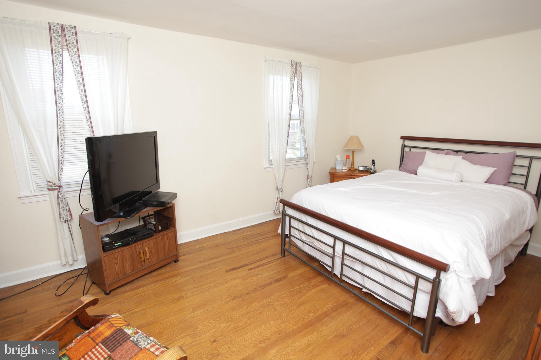 1542 Beverly Road Philadelphia, PA 19138 - Photo 14 of 32 Gallery Image 14