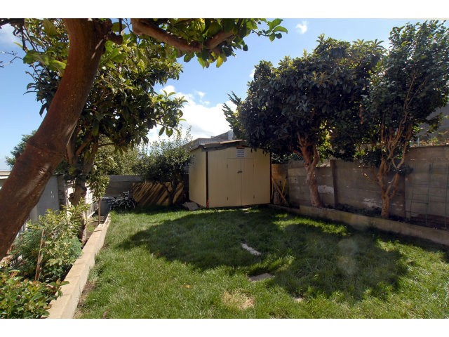 415 Rio Verde Street Daly City, CA 94014 - Photo 17 of 21 Gallery Image 17