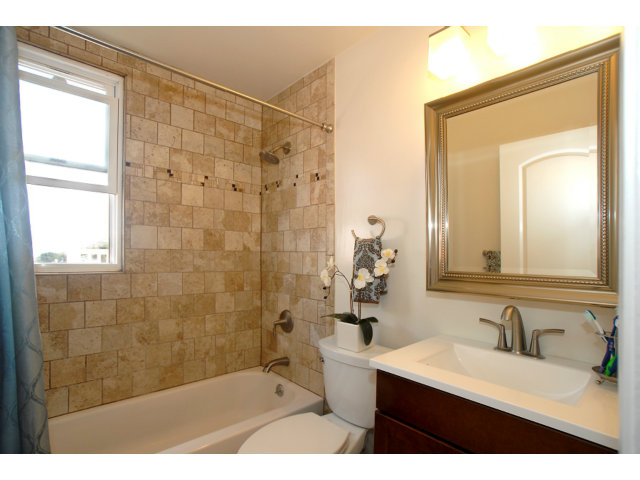 415 Rio Verde Street Daly City, CA 94014 - Photo 9 of 21 Gallery Image 9