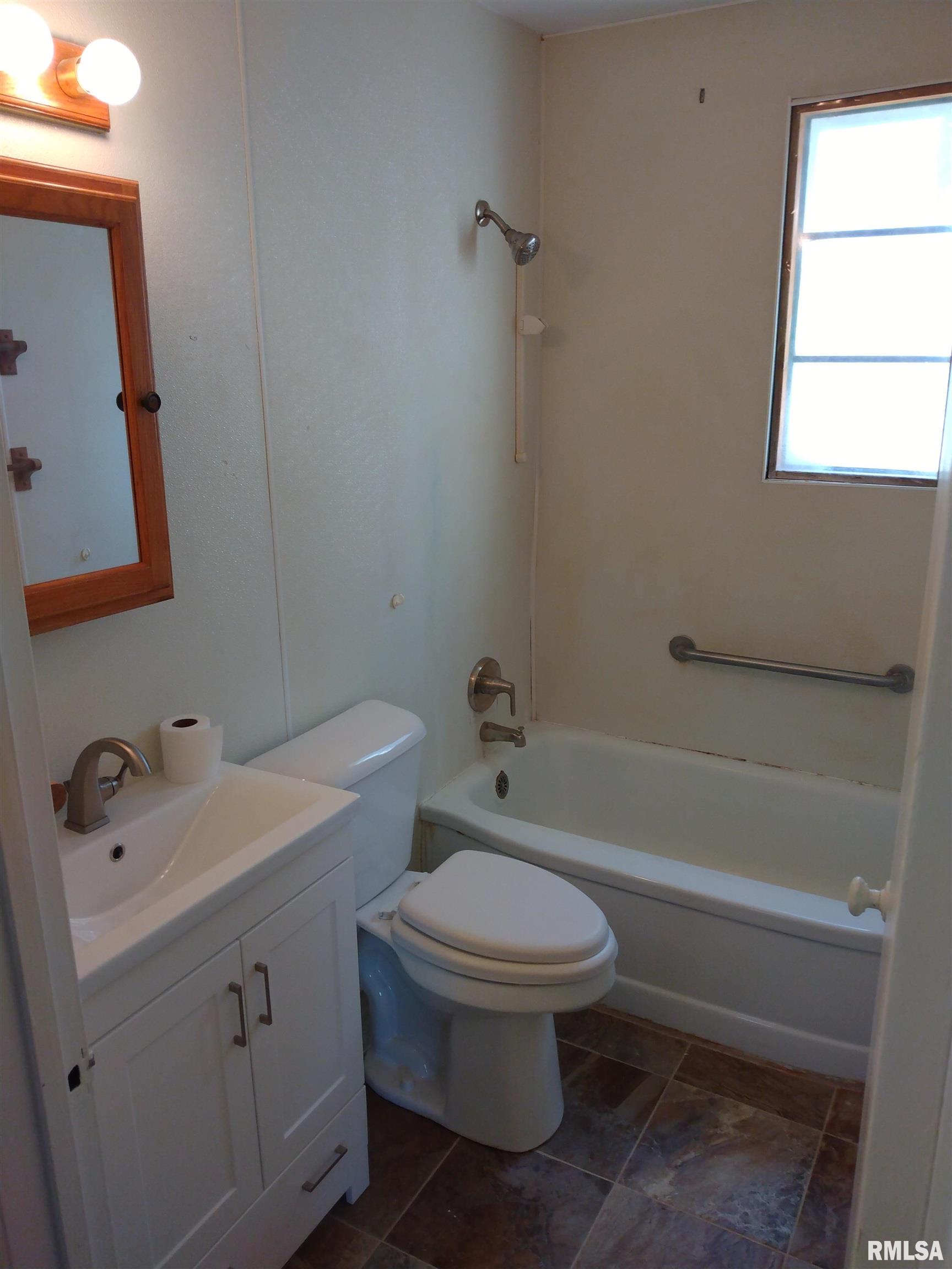 122 Craig Road Marquette Heights, IL 61554 - Photo 14 of 23 Gallery Image 14