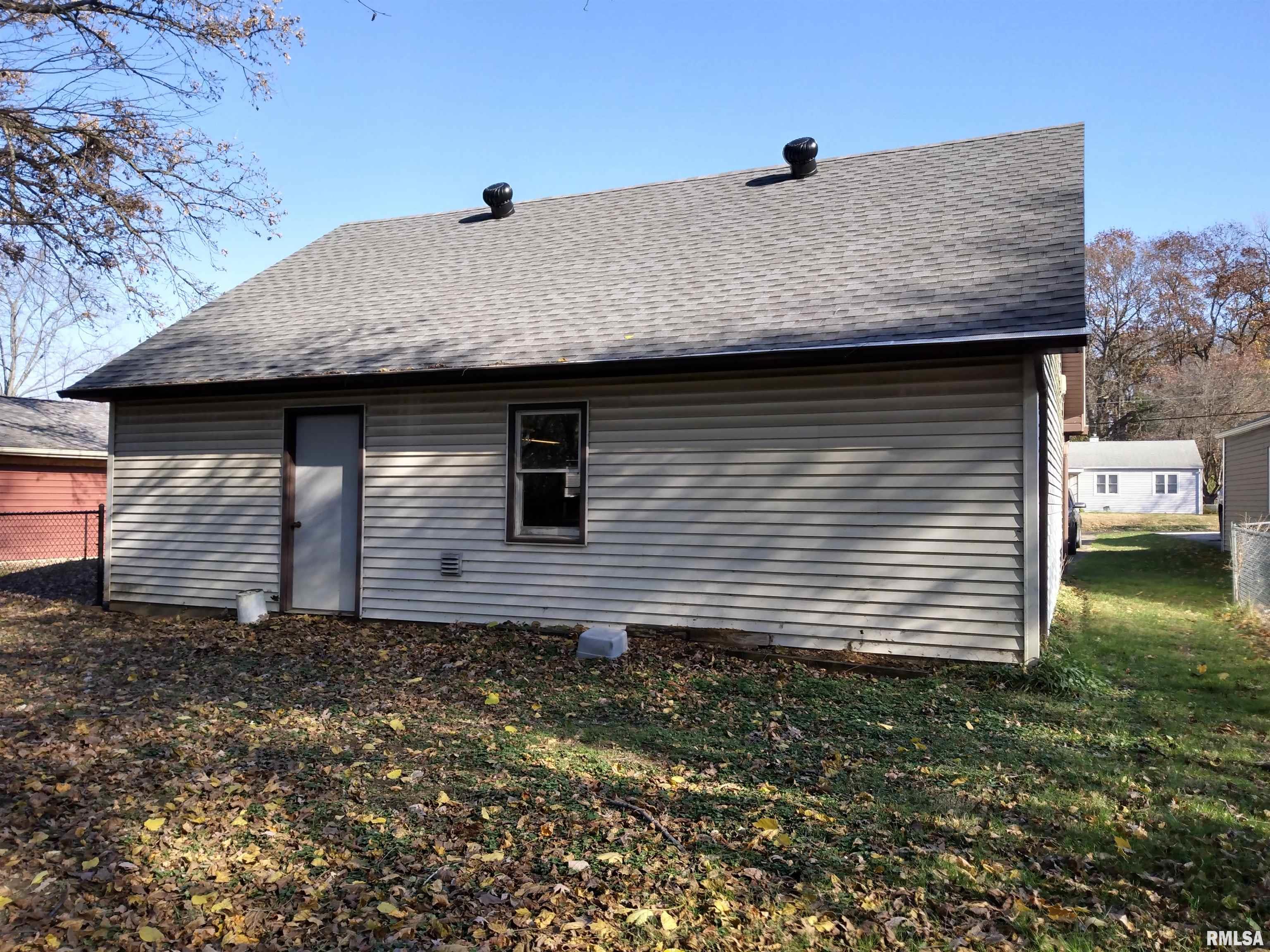 122 Craig Road Marquette Heights, IL 61554 - Photo 3 of 23 Gallery Image 3