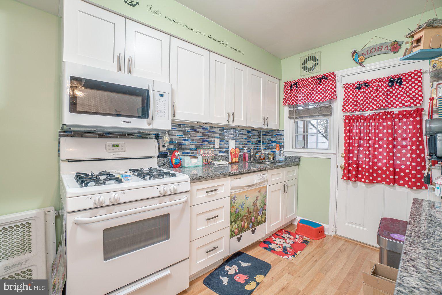 214 Riverthorn Road Baltimore, MD 21220 - Photo 11 of 28 Kitchen