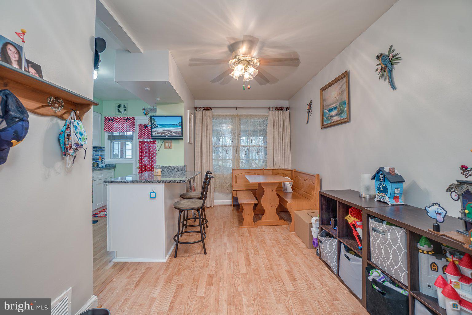 214 Riverthorn Road Baltimore, MD 21220 - Photo 6 of 28 Dining Room