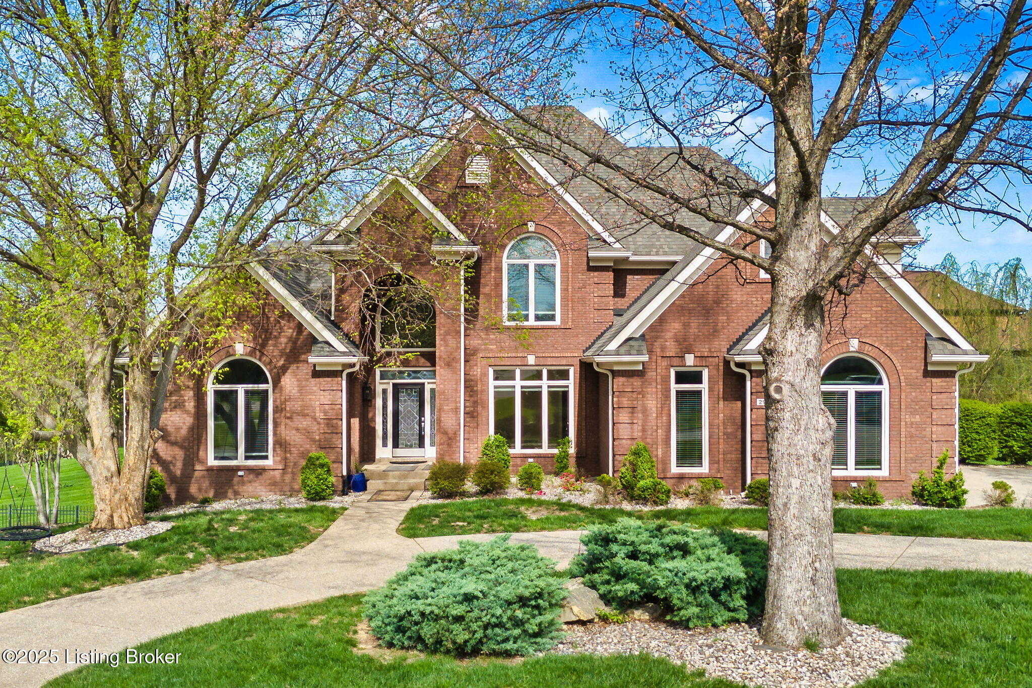 2907 Doe Ridge Court Prospect, KY 40059 - Photo 1 of 49 Front of Home